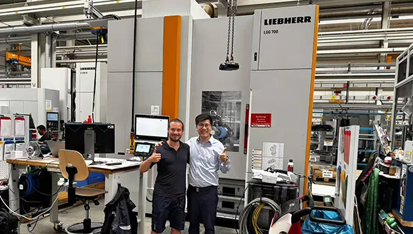 Liebherr Zahnradschleifmaschine