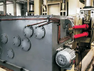 Mehrachsige Stirnradgetriebe für Metallpressmaschinen
